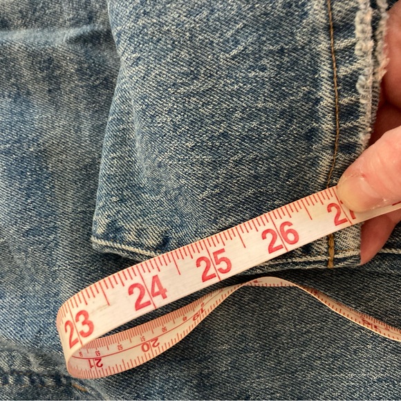 Madewell Mid-Rise Perfect Vintage Jean in Ainsdale Wash: Knee-Rip Edition - Picture 5 of 13